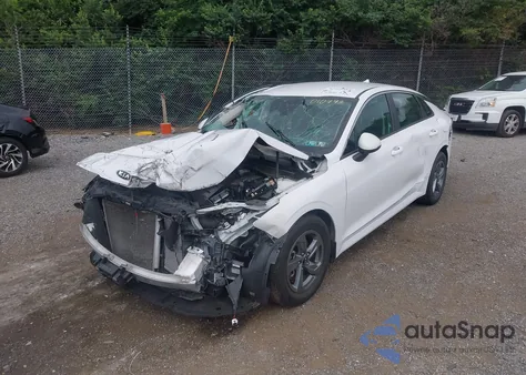 2021 Kia K5 Lx z USA, uszkodzony, nr VIN 5XXG24J24MG010793